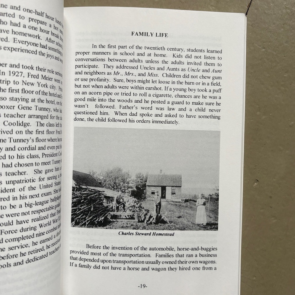 Signed York Village Maine Life As It Was 1900-1950 New England History Lobster - Picture 5 of 13